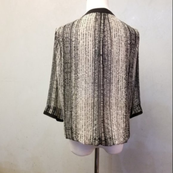 Zoa New York 3/4 sleeve top size XS (L1) - Picture 6 of 7